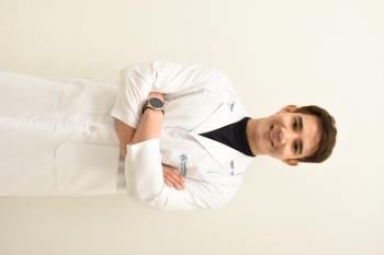 นพ.กิตติศักดิ์ ชมประเสริฐ